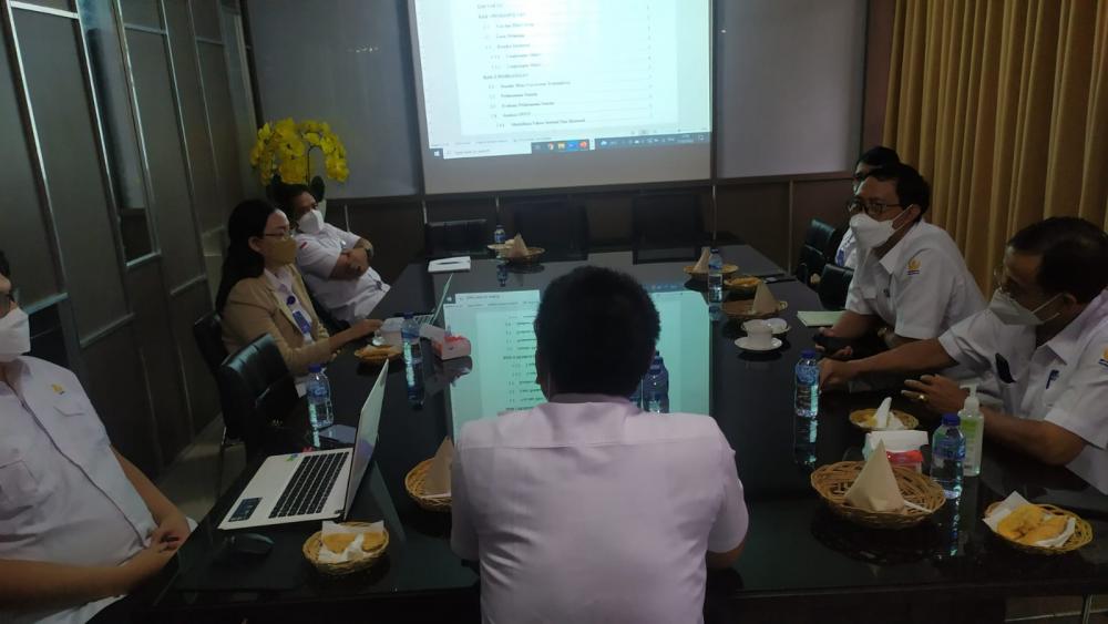 Rapat Kerja Pembuatan Draf Dokumen Manajemen Berbasis Risiko Universitas Warmadewa